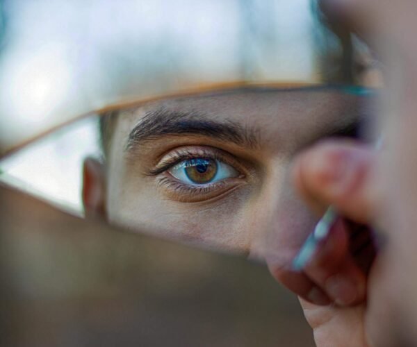 pexels-lamarbelina-6995562