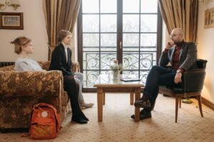 Family Therapy for Enmeshment: How to Set Healthy Boundaries
